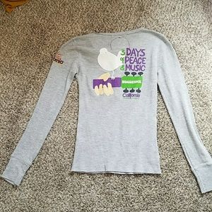 California Woodstock long sleeve grey shirt